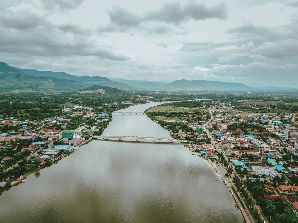 Makk Hotel Kampot Exterior foto